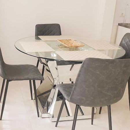 Moderne Zweizimmerwohnung เอสเซน ภายนอก รูปภาพ