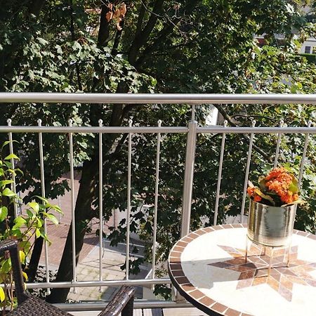 Moderne Zweizimmerwohnung เอสเซน ภายนอก รูปภาพ