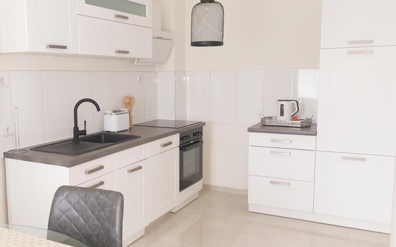 Moderne Zweizimmerwohnung เอสเซน ภายนอก รูปภาพ