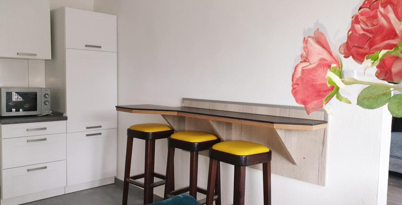 Moderne Zweizimmerwohnung เอสเซน ภายนอก รูปภาพ